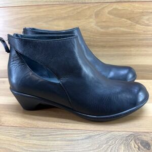 Dansko Bonita Boots Womens 10 EU 40 Black Leather Cut Out Back Zip Modern Casual